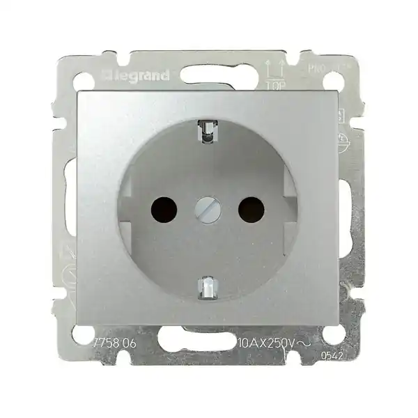 Szuper ajánlat Dugalj s 2p+f aluminium