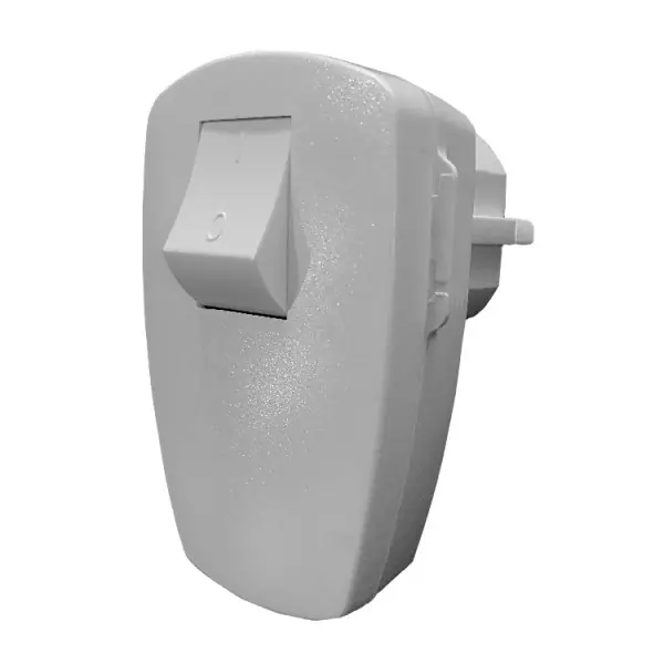 Dugvilla 2p+f PVC fehér (kapcsolós) Outlet